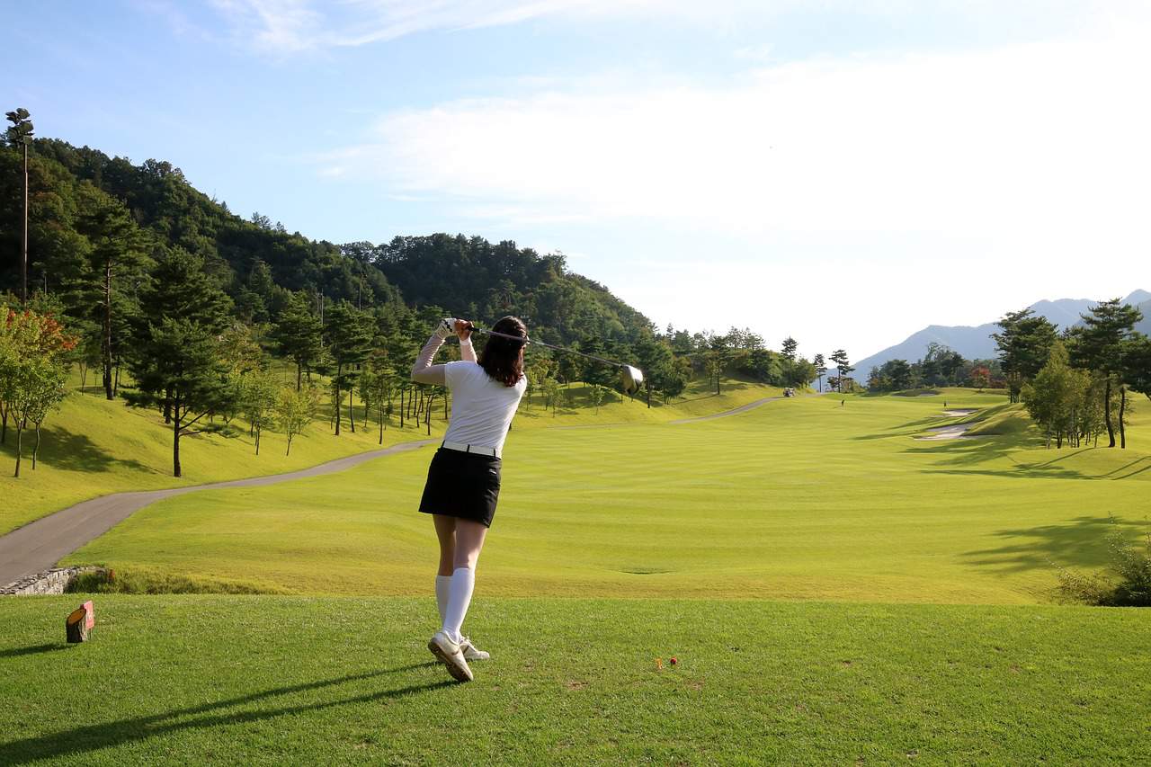 Golfbag Damen: So finden Sie die beste Frauen Golftasche